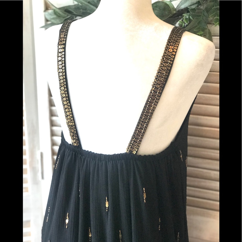 STUNNING CHIFFON DRESS WITH SEQIN ACCENTS - Picture 6 of 8